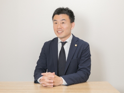 弁護士 神前 吾郎