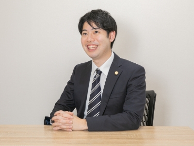 弁護士 望月 航大